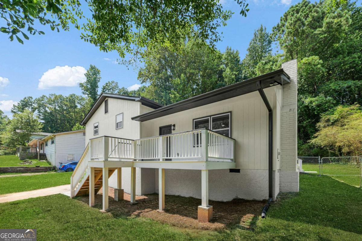 208 Hardy WAY
