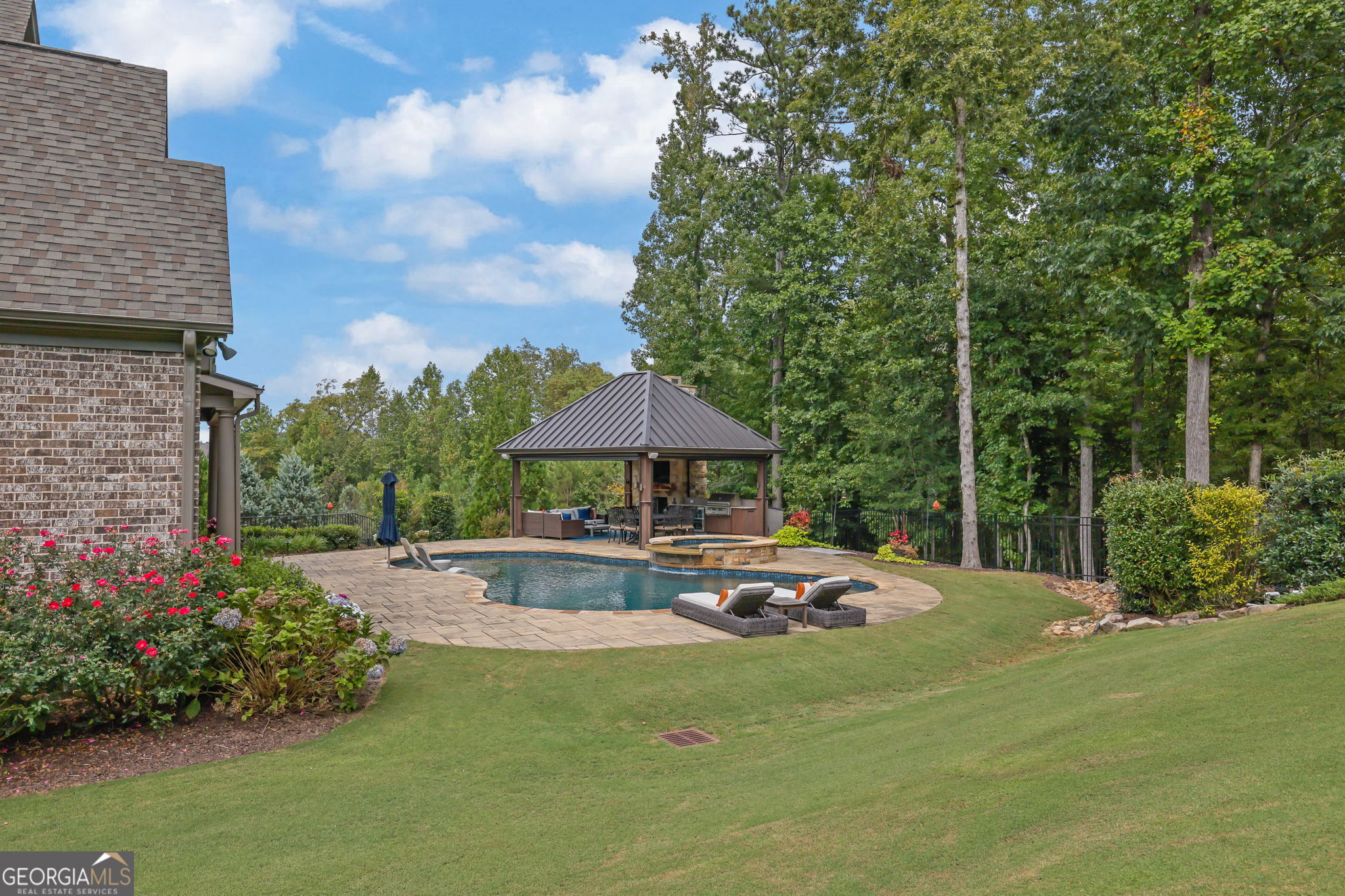 The Manor - Residential