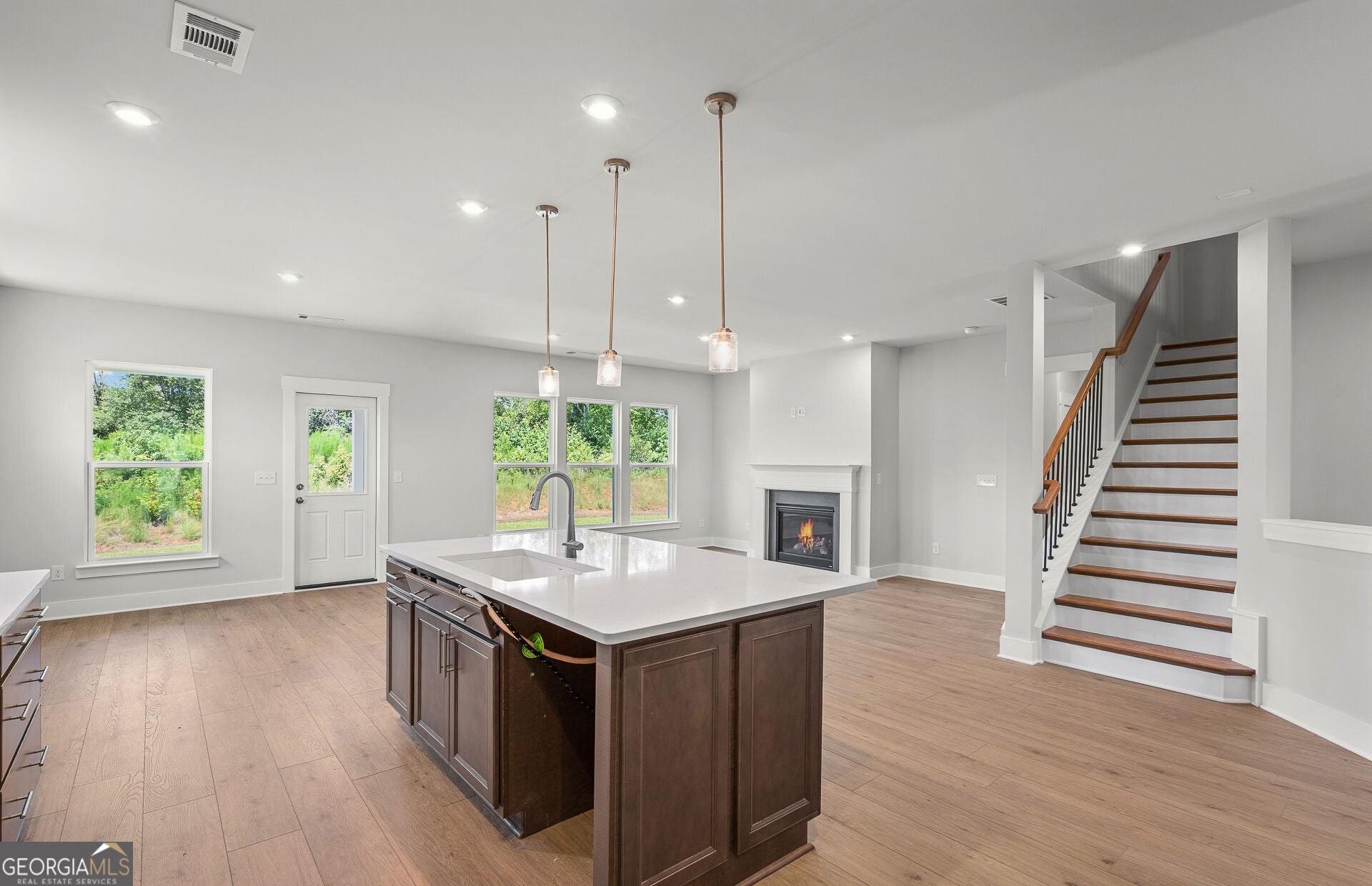 235 Lucas CT