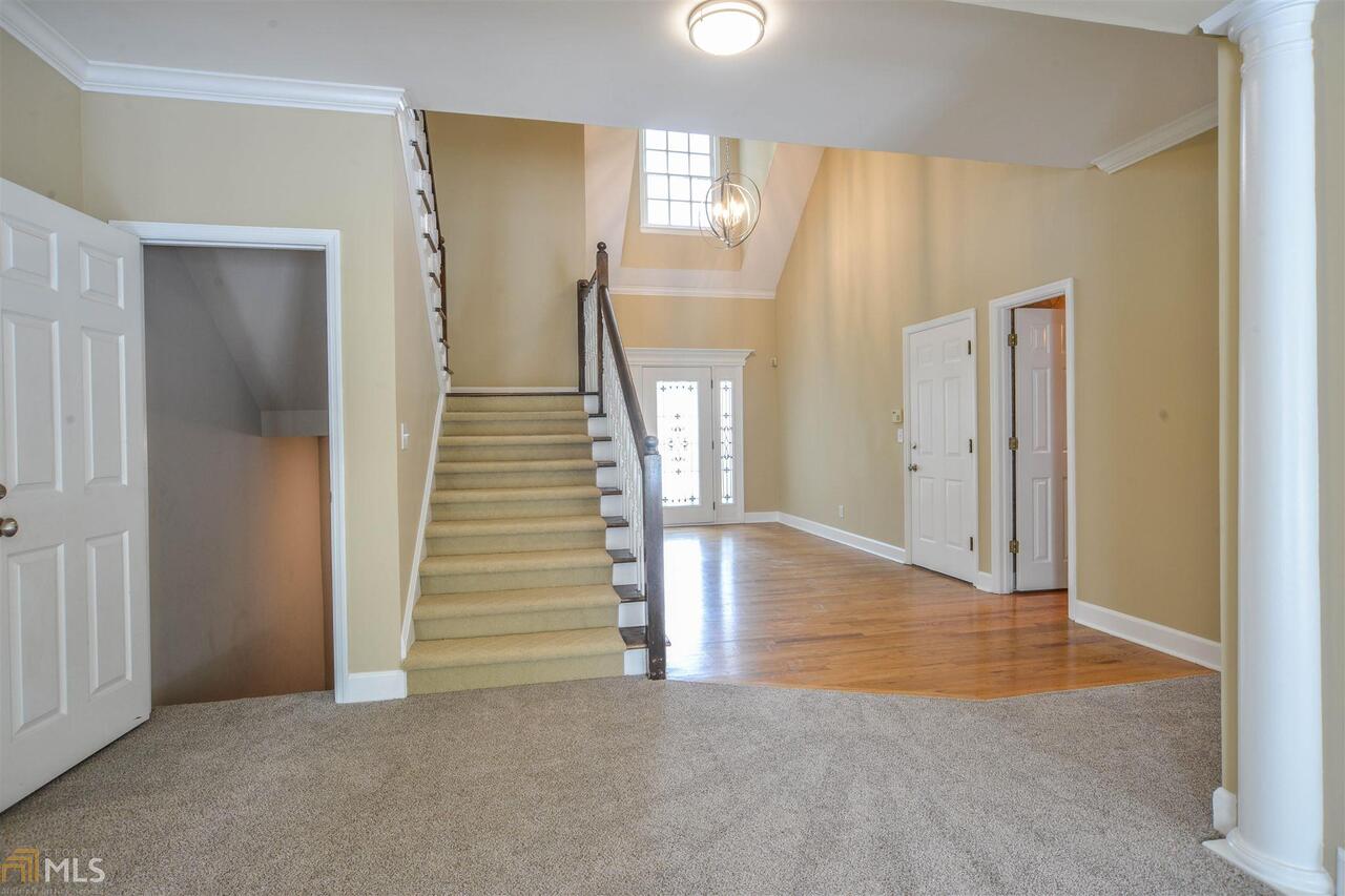 115 White River CT