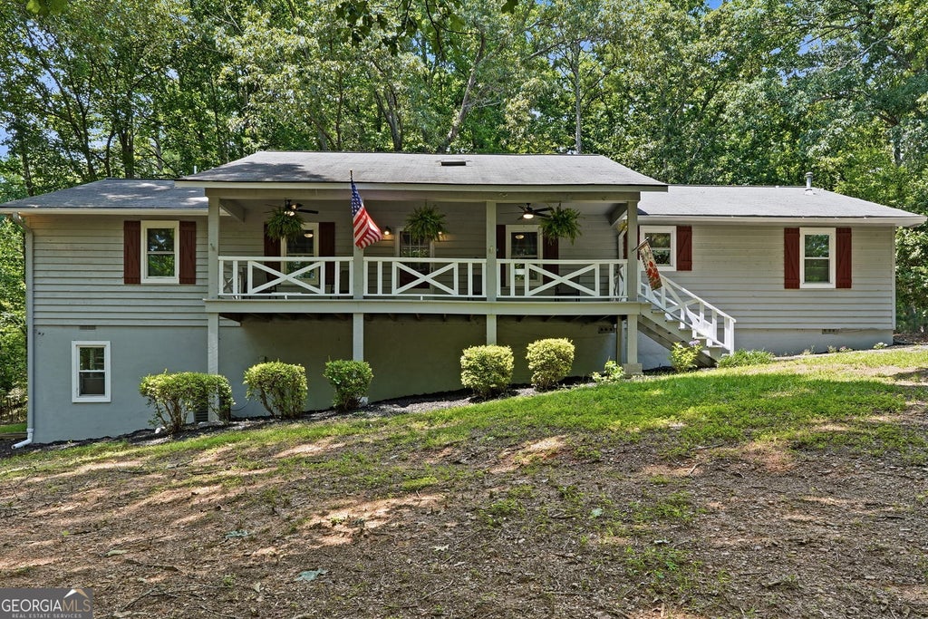 Photo of 426 Green Ridge Road, Cartersville, GA 30120 (MLS # 10852155)