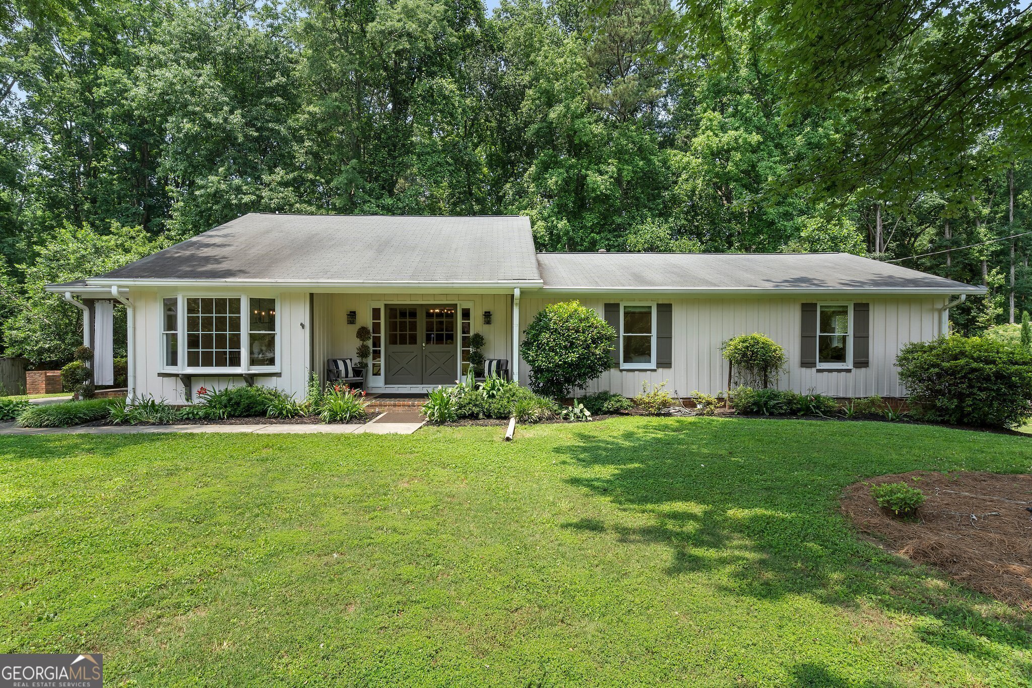 290 Dania DR