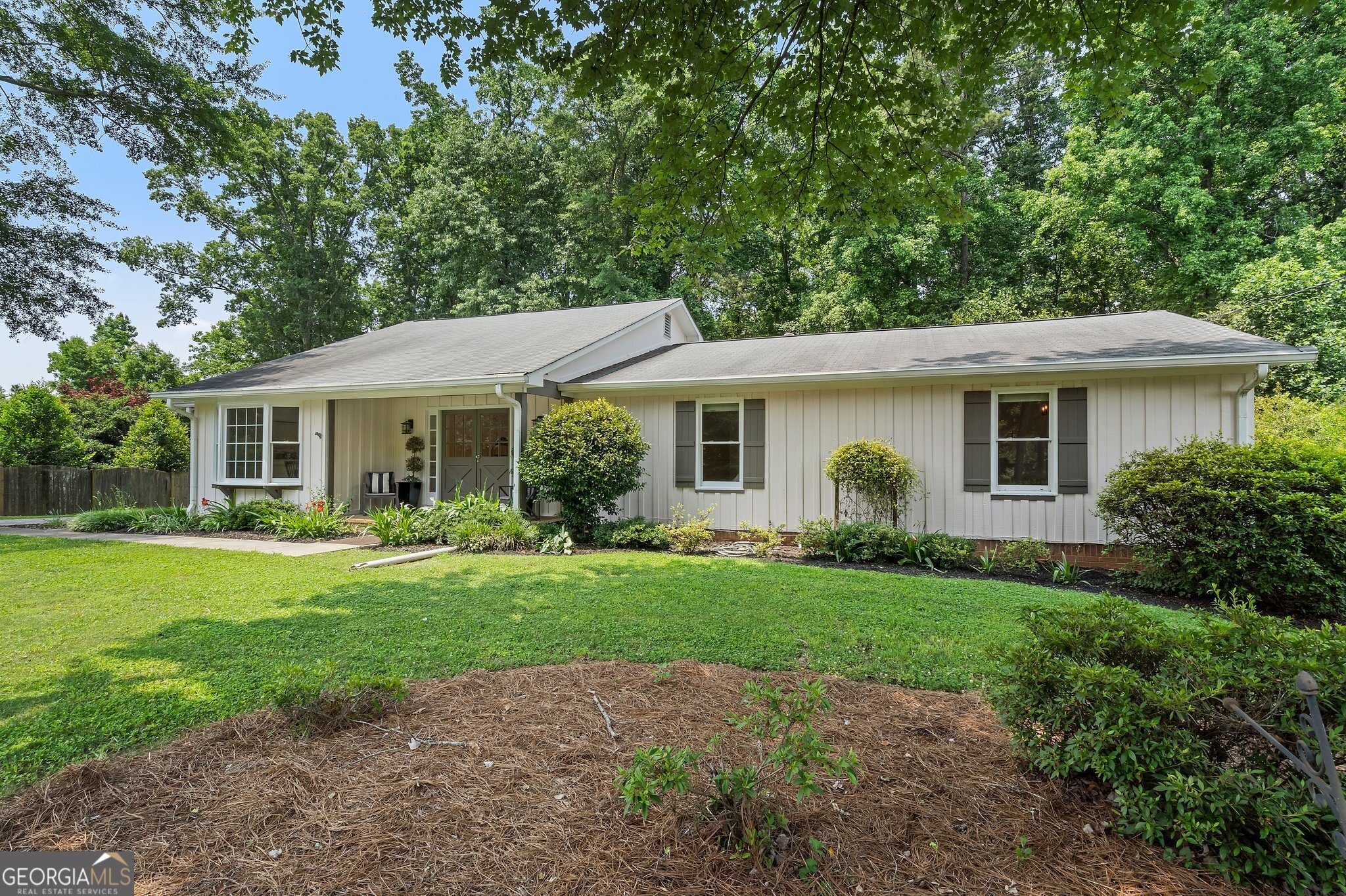 290 Dania DR