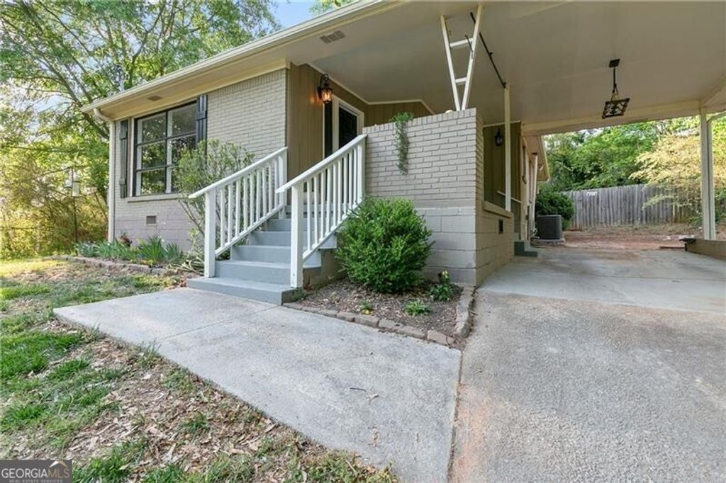 Photo of 2992 Belvedere Lane, Decatur, GA 30032 (MLS # 10740884)