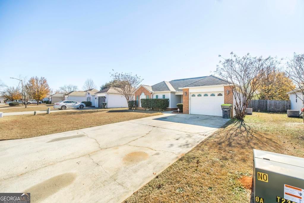 Photo of 212 Tyson Glen Drive, Warner Robins, GA 31088 (MLS # 10658241)