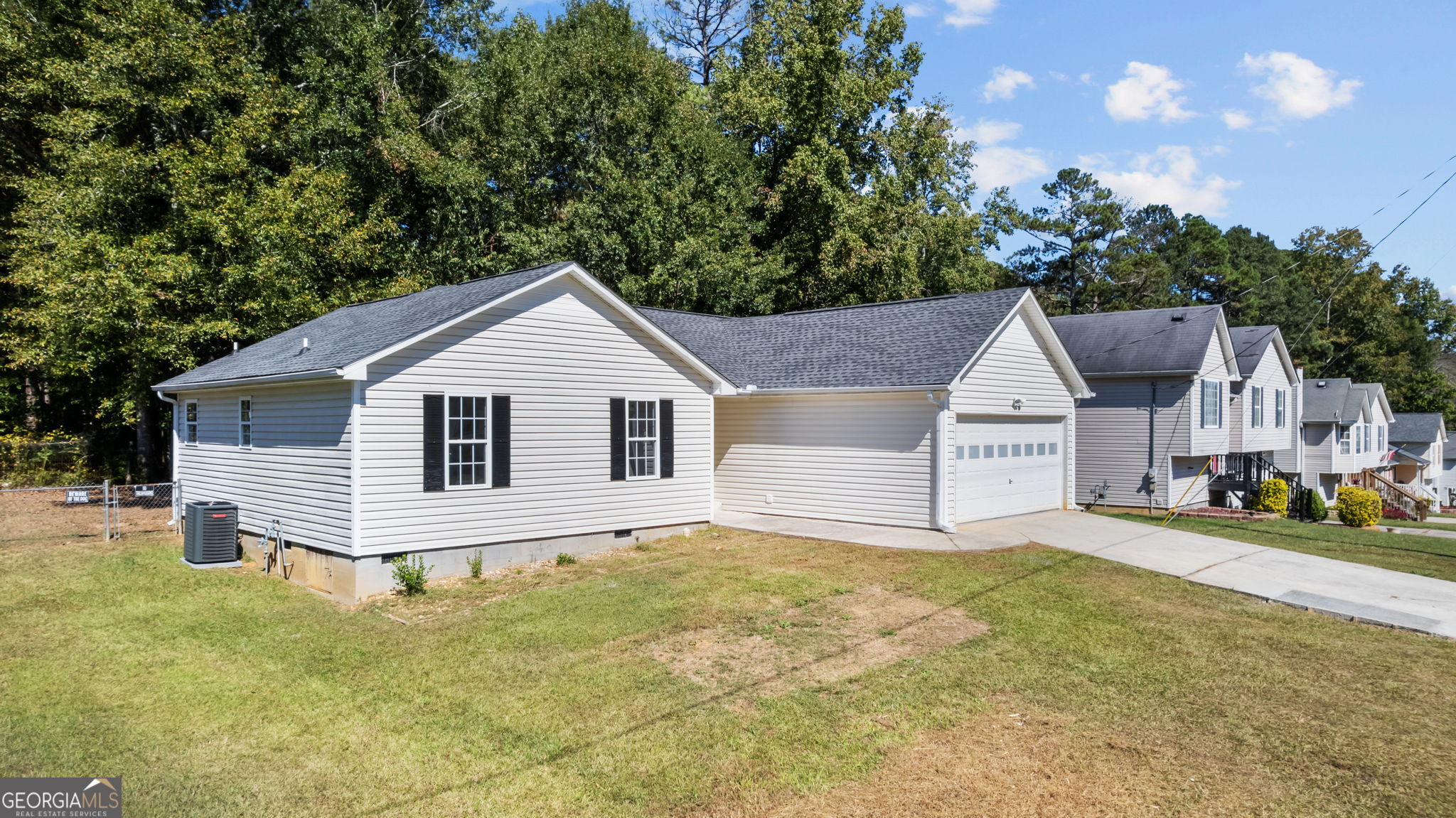 359 River Trace DR