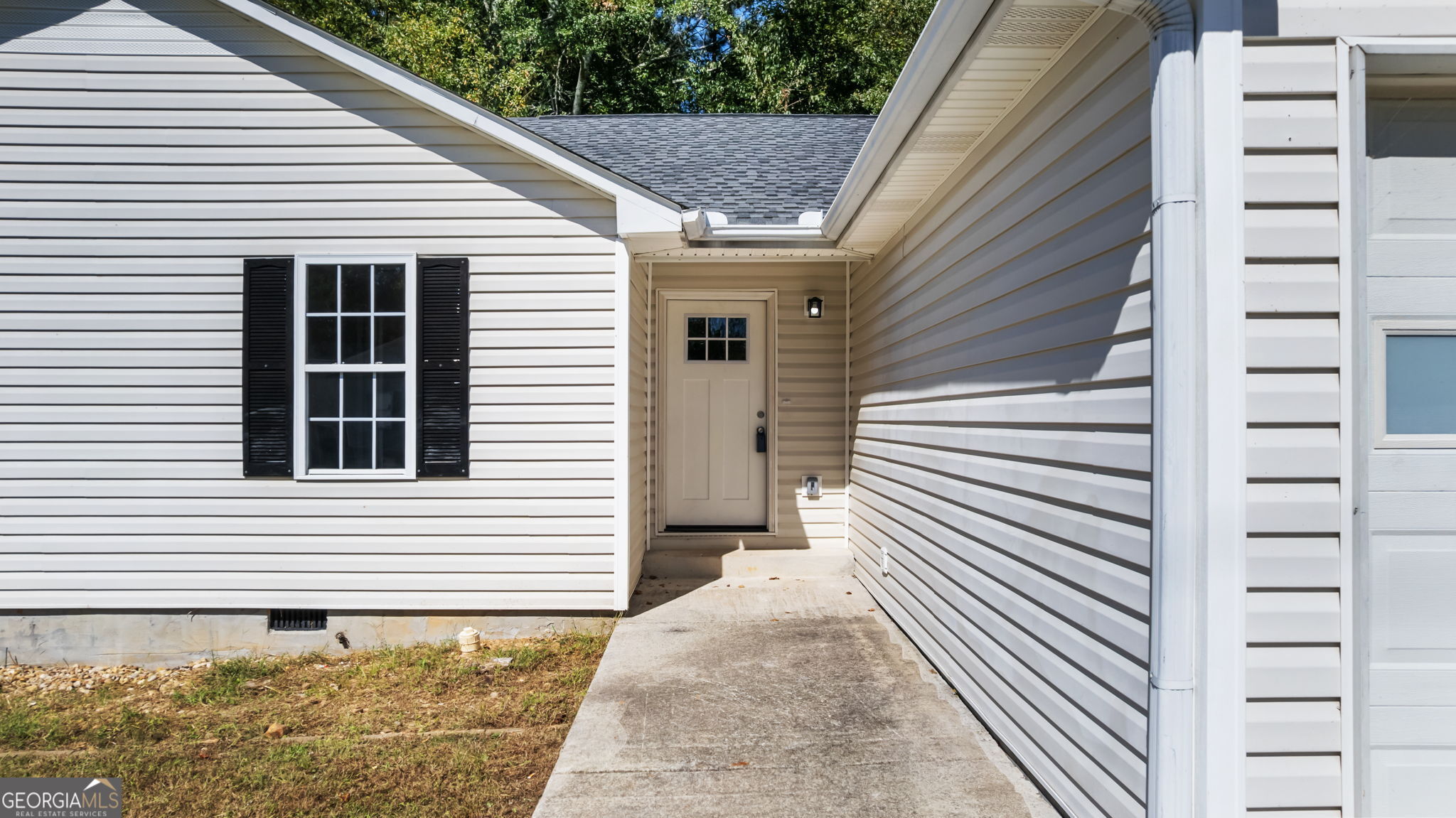 359 River Trace DR