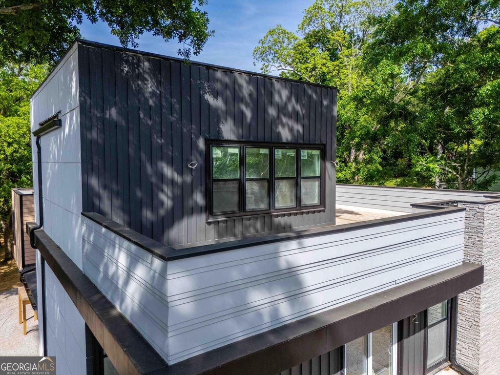 Photo of 1465 E Broad Street, Athens, GA 30601 (MLS # 10741161)