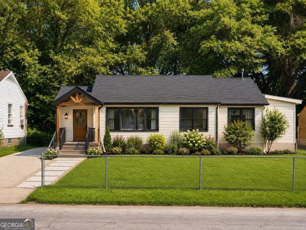 2164 Browns Mill RD SE
