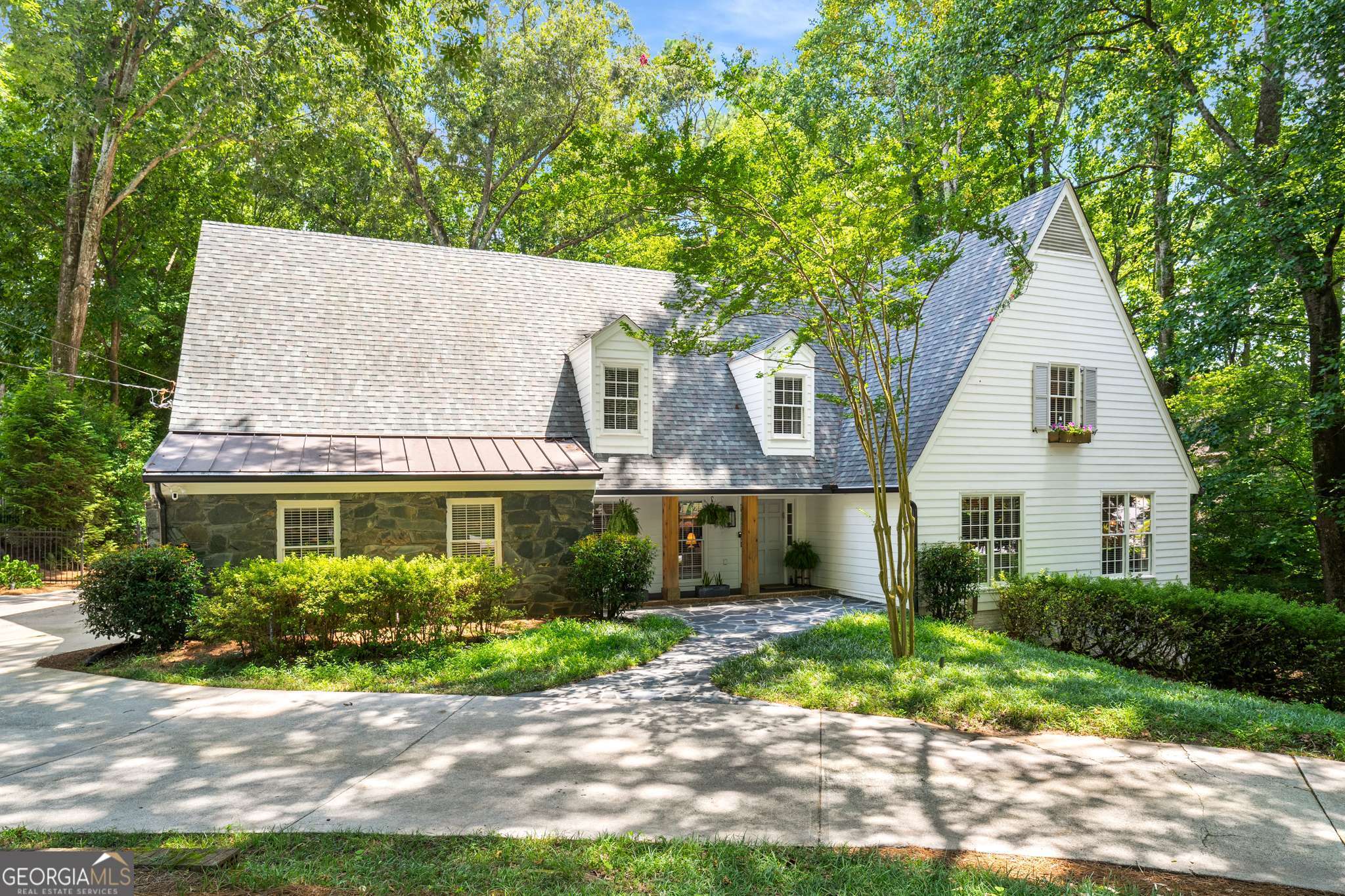 8940 Huntcliff TRCE