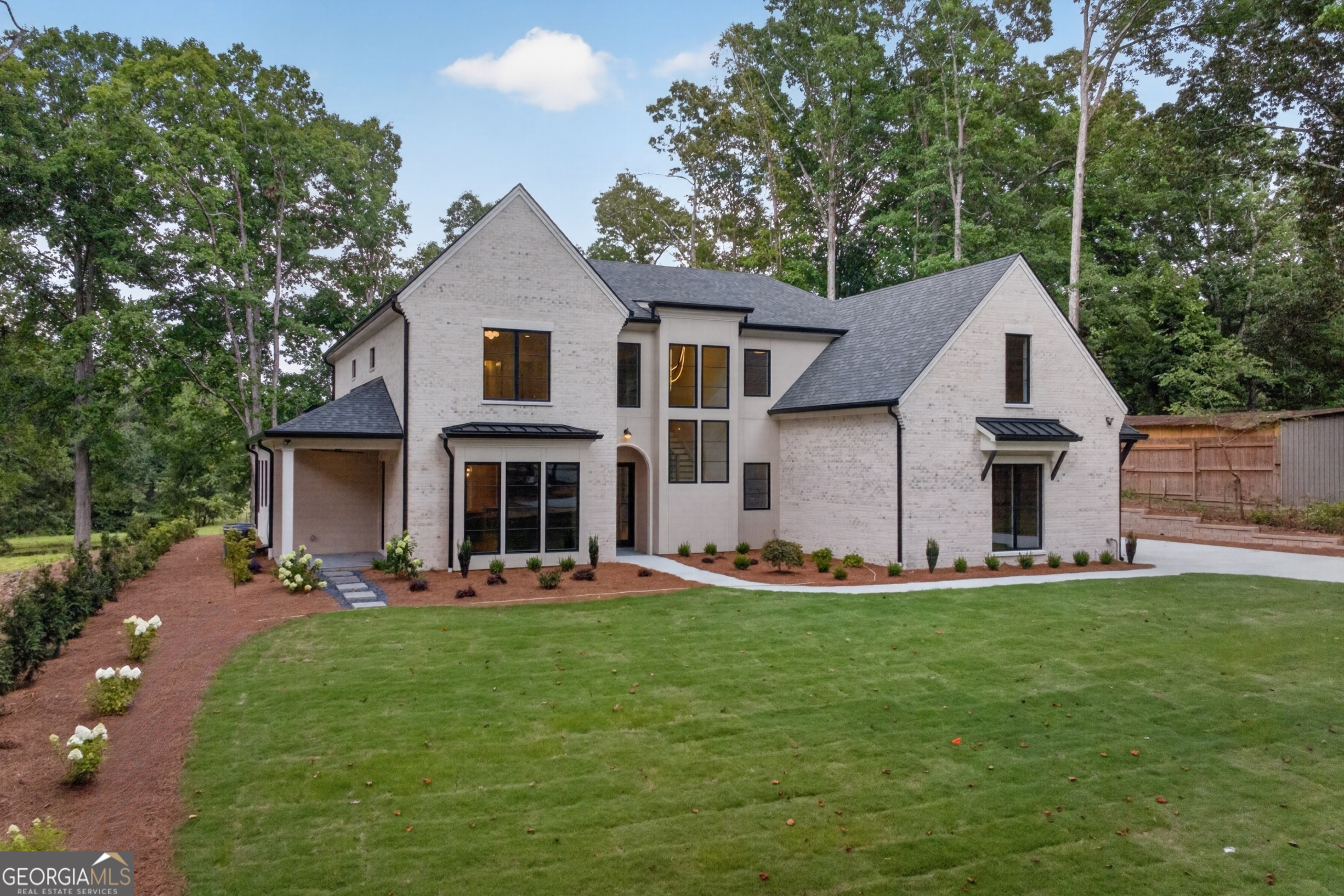 2271 Mitchell RD
