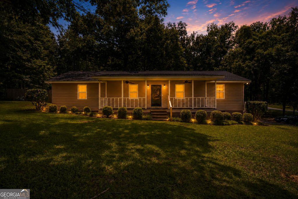 Photo of 3032 Us Highway 80 W, Dublin, GA 31021 (MLS # 10793639)