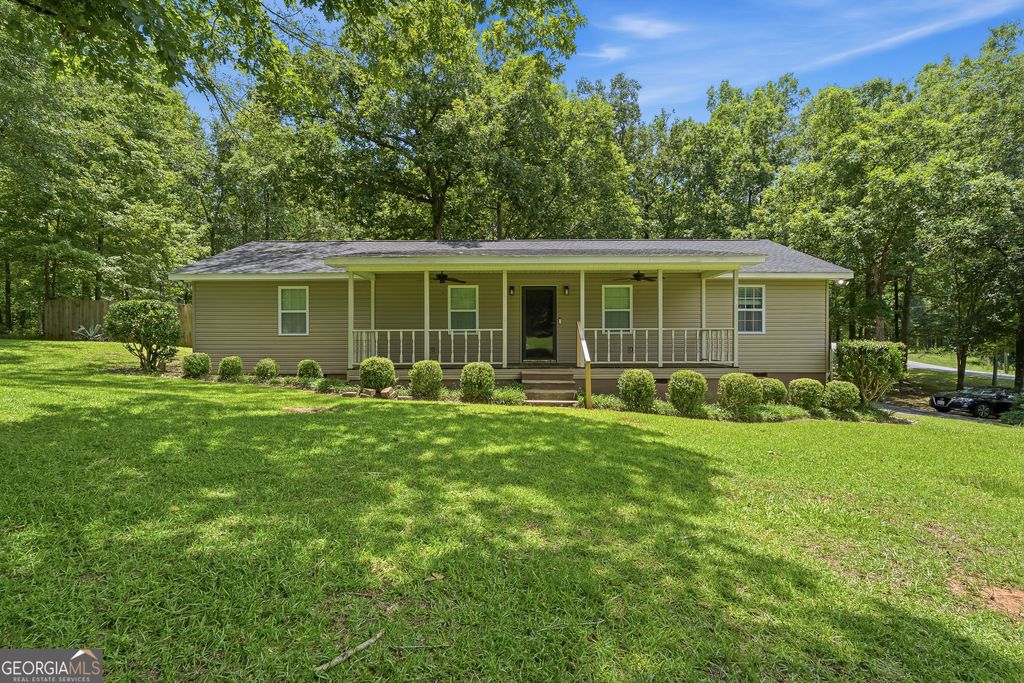 Photo of 3032 Us Highway 80 W, Dublin, GA 31021 (MLS # 10793639)