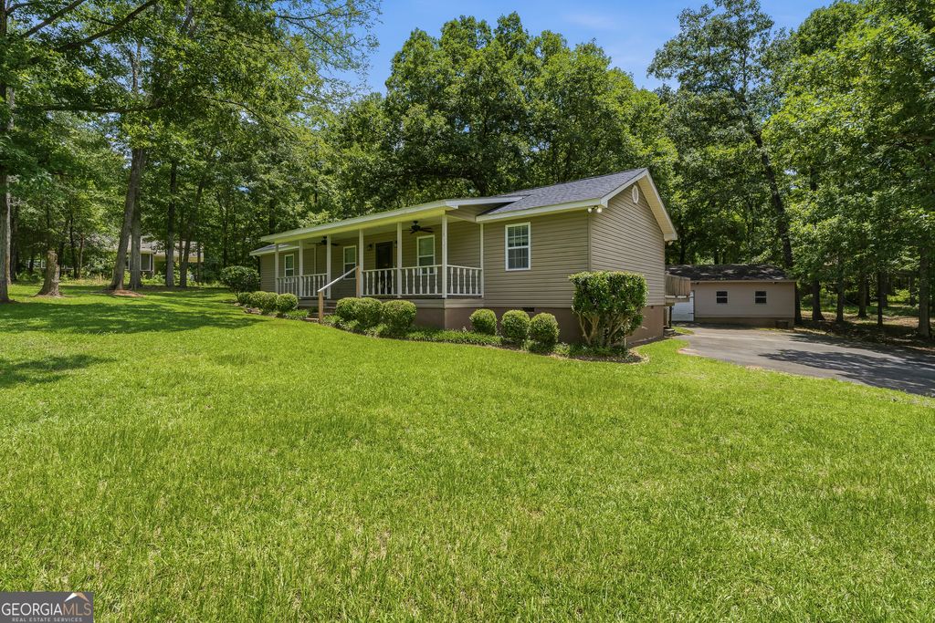 Photo of 3032 Us Highway 80 W, Dublin, GA 31021 (MLS # 10793639)