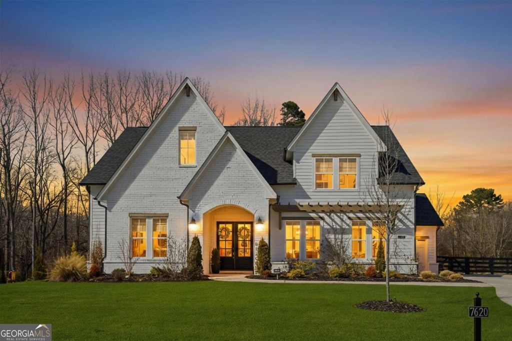 Photo of 7620 Fireside Farm Drive, Dawsonville, GA 30534 (MLS # 10706189)