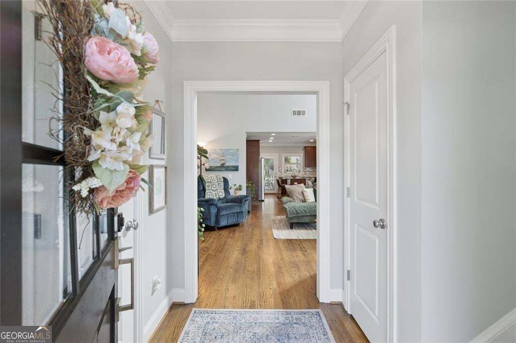 Photo of 1673 Barfield Run NW, Atlanta, GA 30318 (MLS # 10839360)