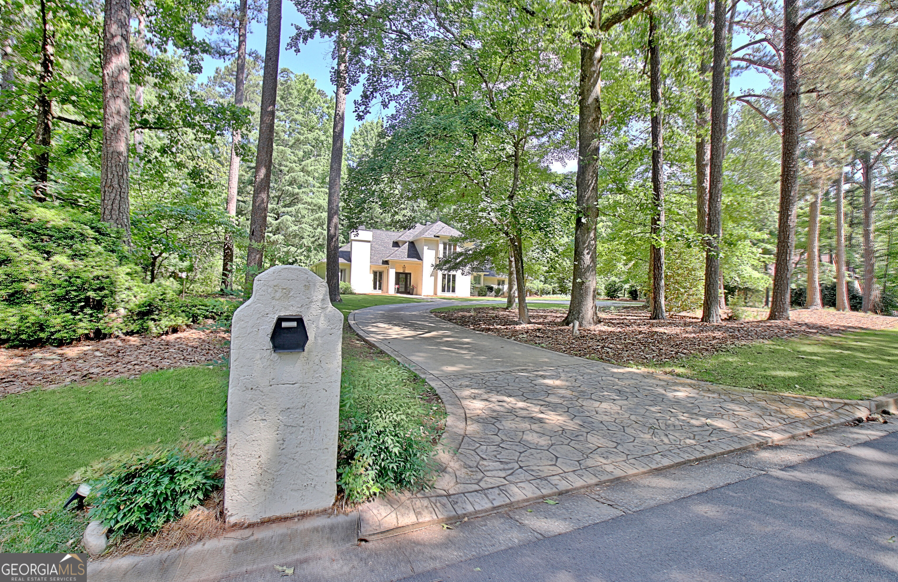 103 Stonington DR