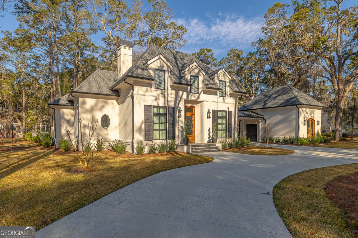 121 Hampton Point Drive