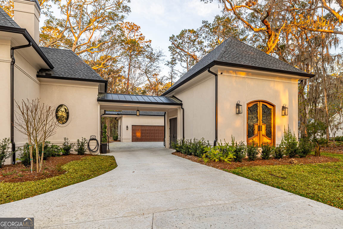 121 Hampton Point Drive