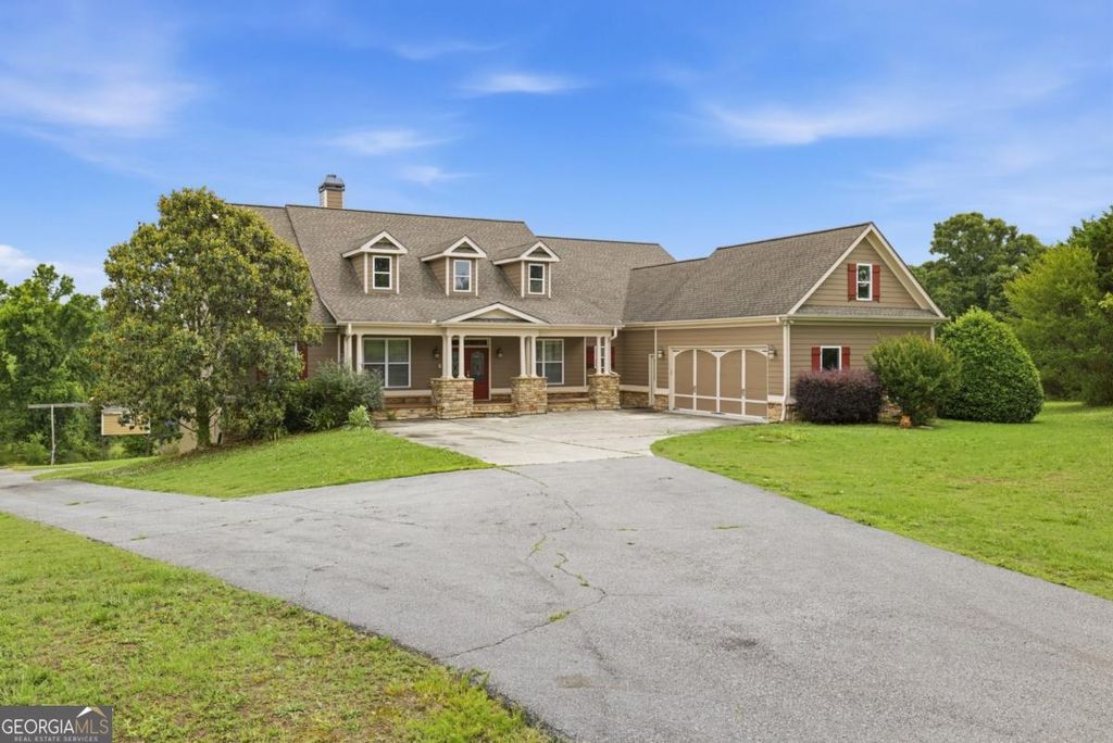 Photo of 1173 Dee Kennedy Road, Auburn, GA 30011 (MLS # 10774760)