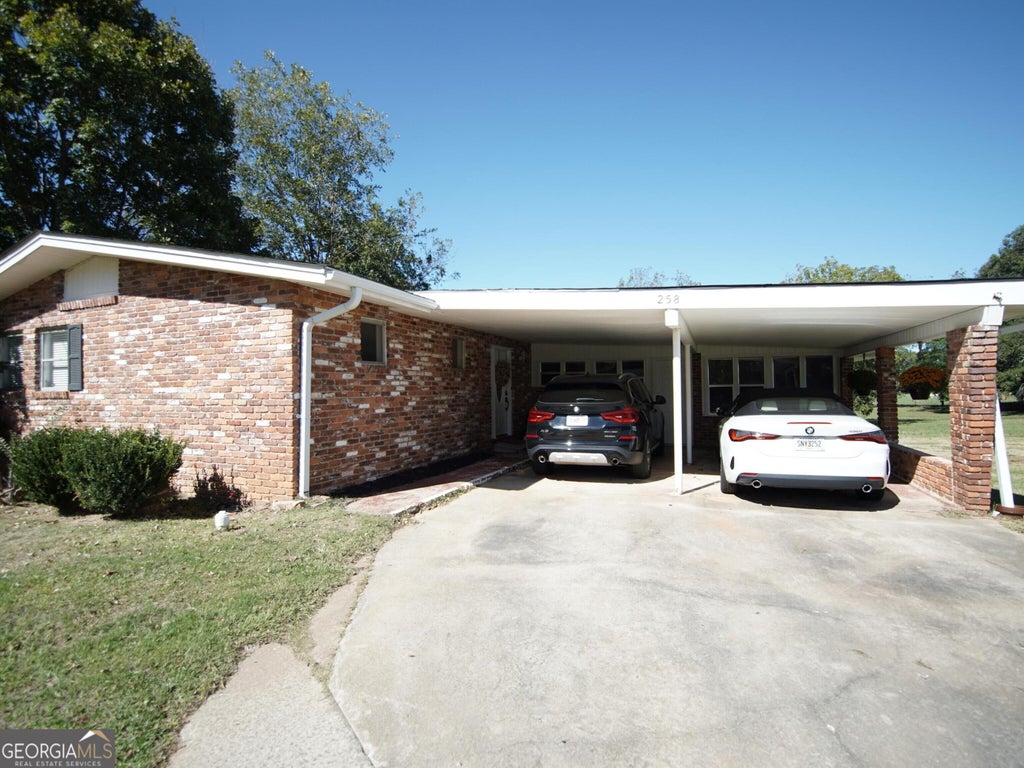 Photo of 258 W Adams Street, Tennille, GA 31089 (MLS # 10875930)