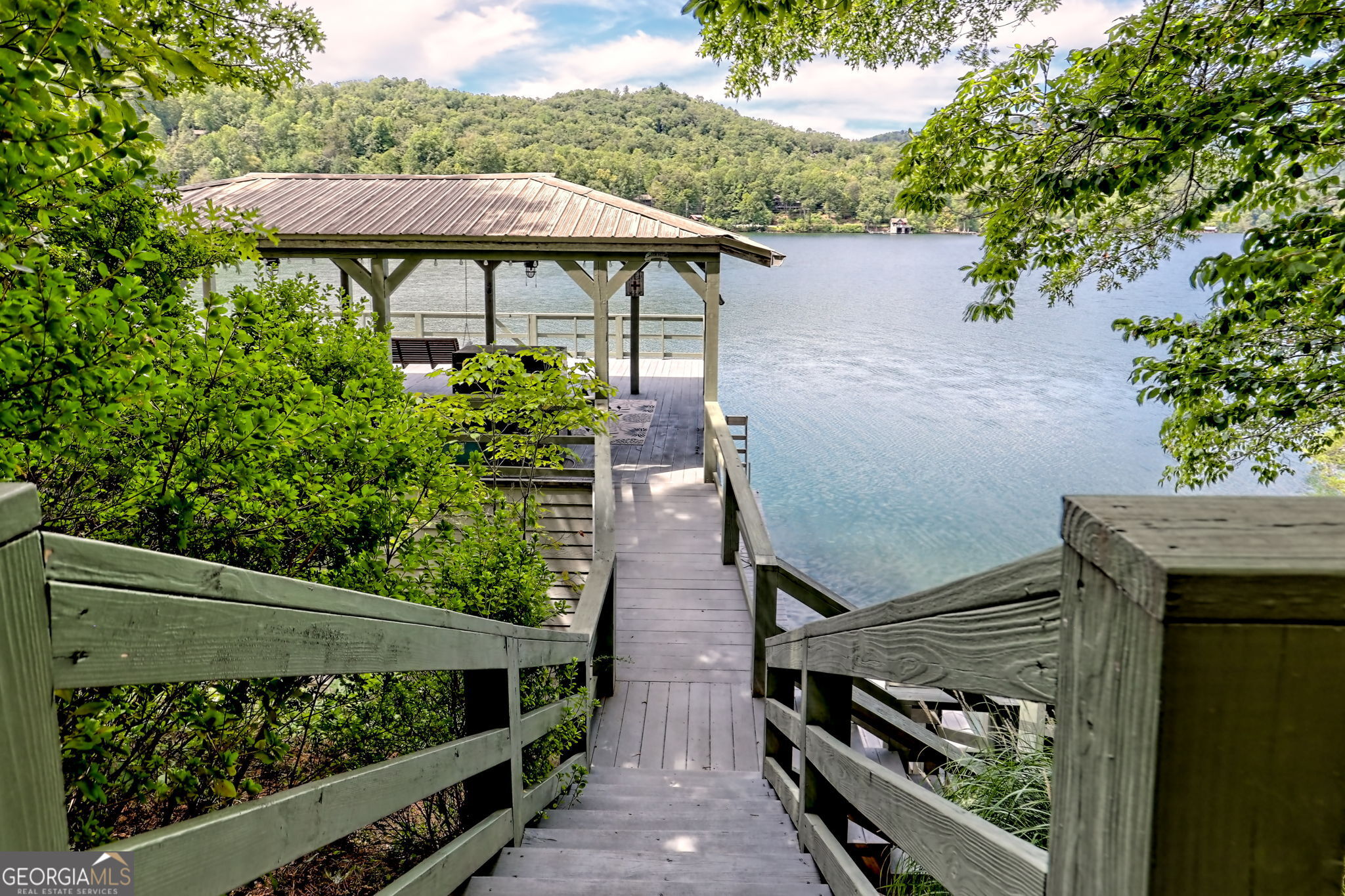 Clarkesville, Georgia 30523, United States, 4 Bedrooms Bedrooms, ,3 BathroomsBathrooms,Residential,Active,199997