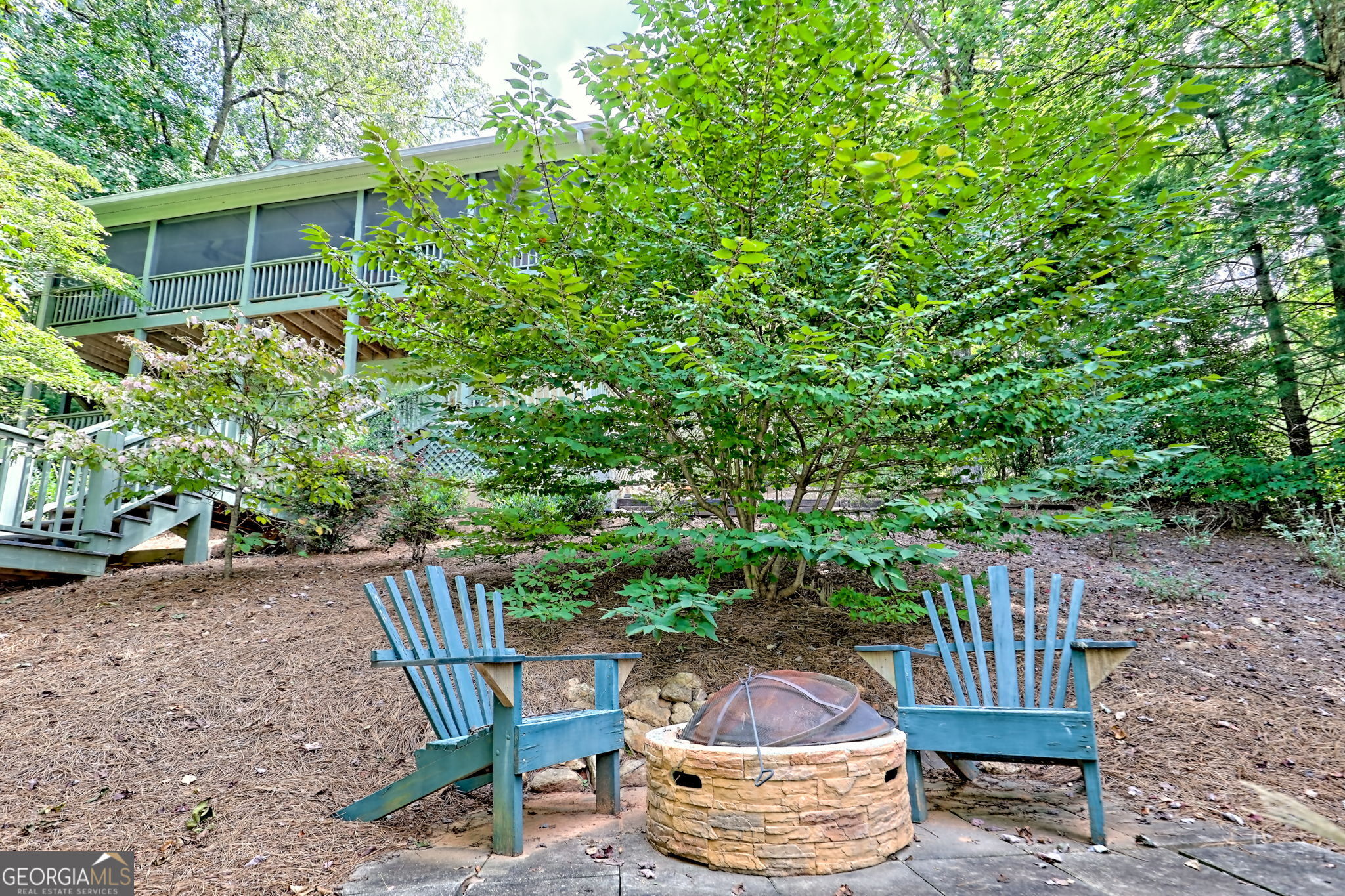 Clarkesville, Georgia 30523, United States, 4 Bedrooms Bedrooms, ,3 BathroomsBathrooms,Residential,Active,199997