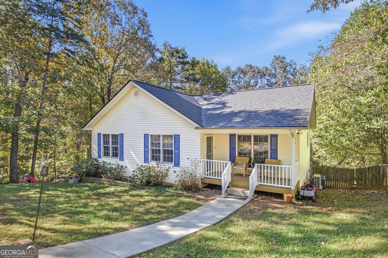 355 Royal Oaks LN