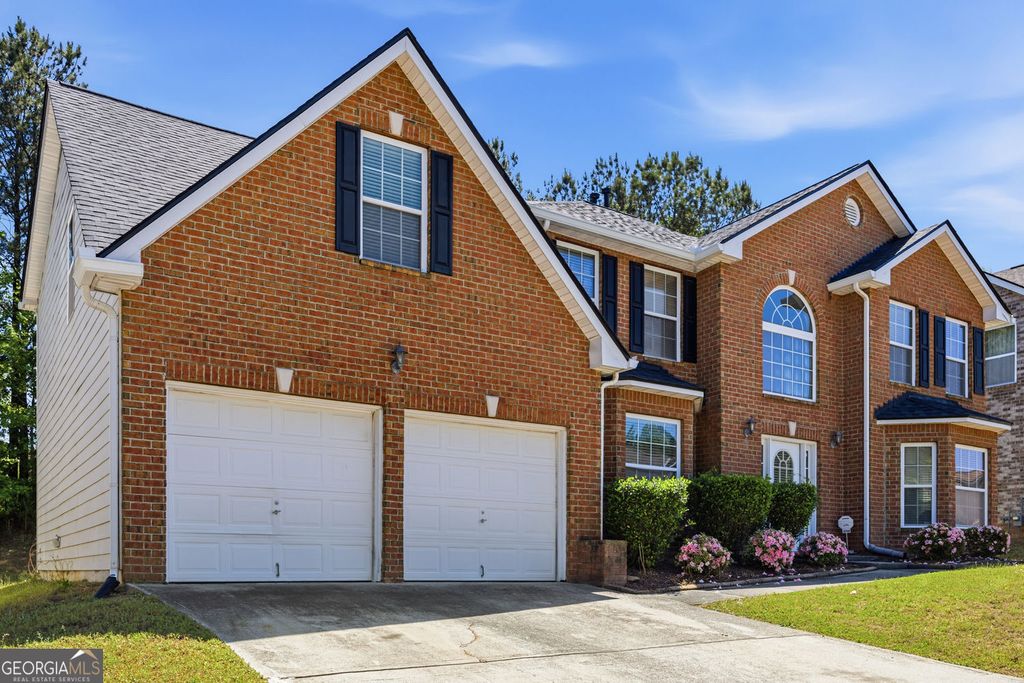 Photo of 6266 Shell Drive, Atlanta, GA 30331 (MLS # 10760386)
