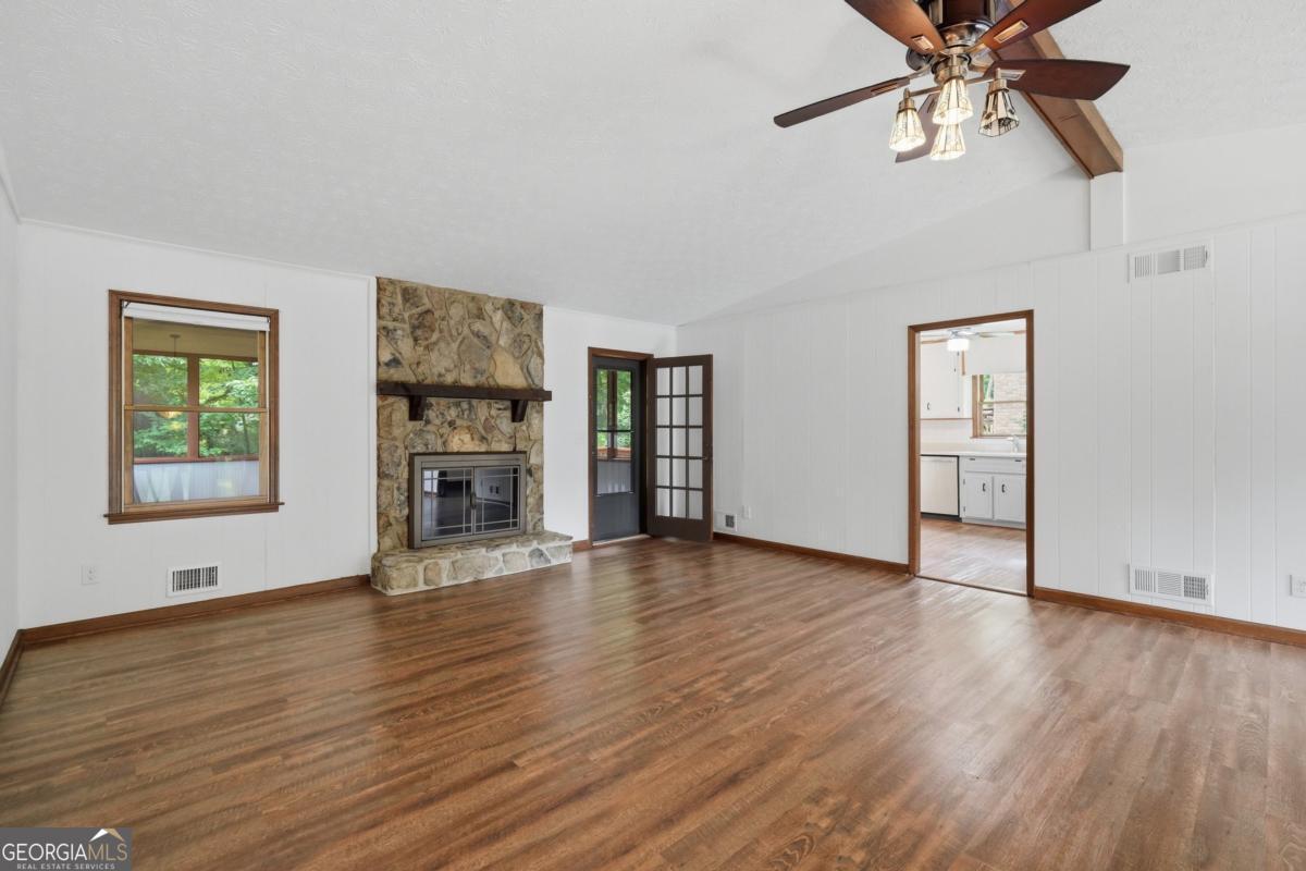 2448 Annandale DR