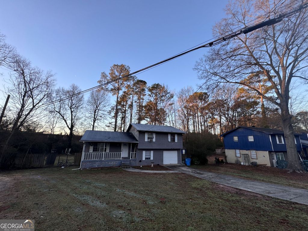 Photo of 55 Porter Circle, Hampton, GA 30228 (MLS # 10765431)