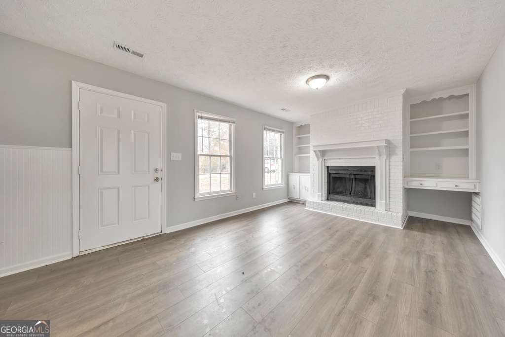 122 Toby Springs LN