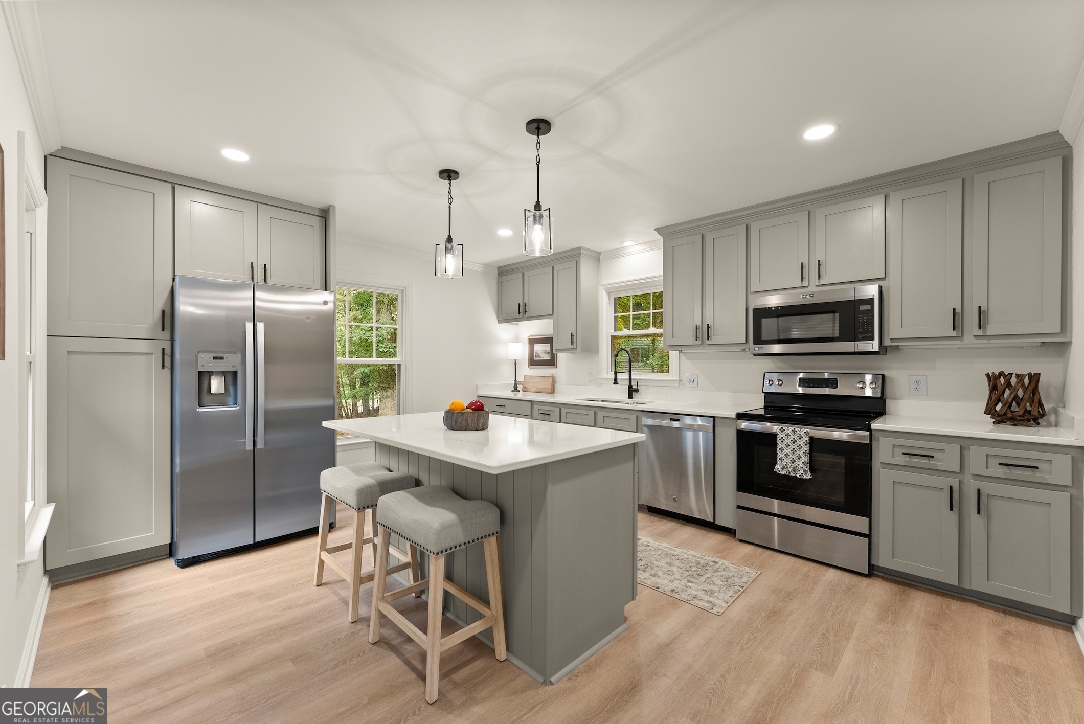 Athens, Georgia 30606, United States, 3 Bedrooms Bedrooms, ,3 BathroomsBathrooms,Residential,Pending,174699