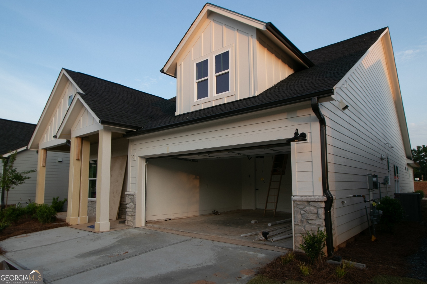 2044 Ripple Park Bend