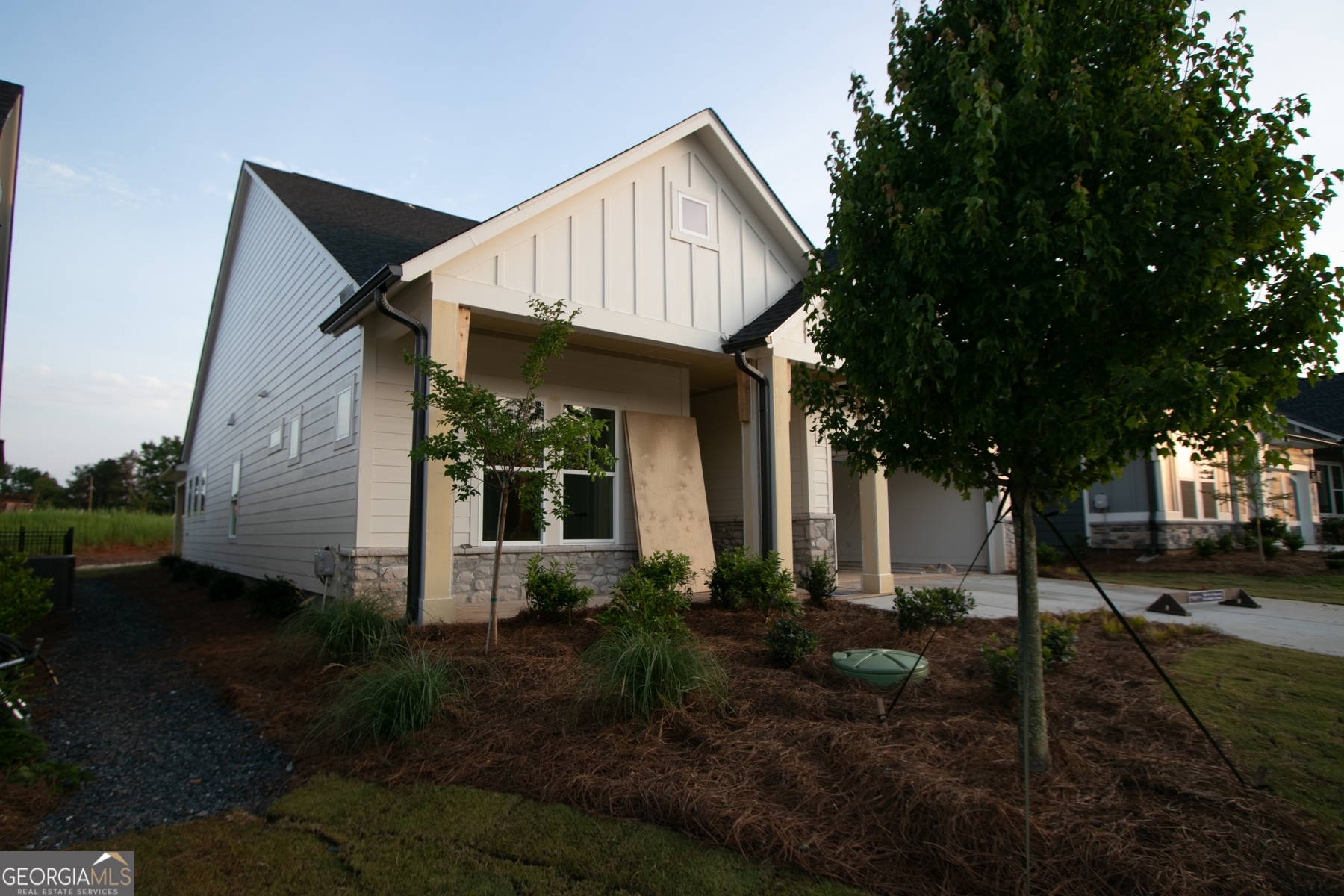 2044 Ripple Park Bend