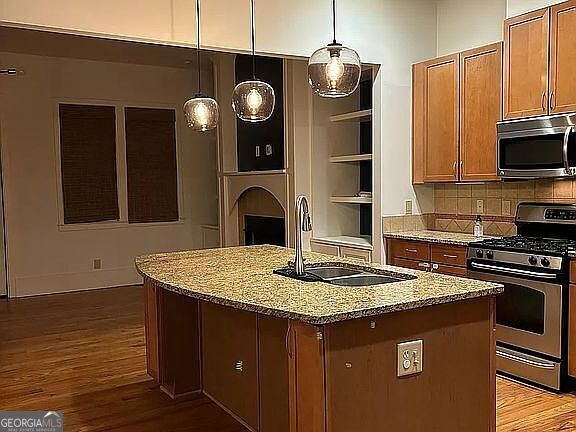 310 Research DR APT 901
