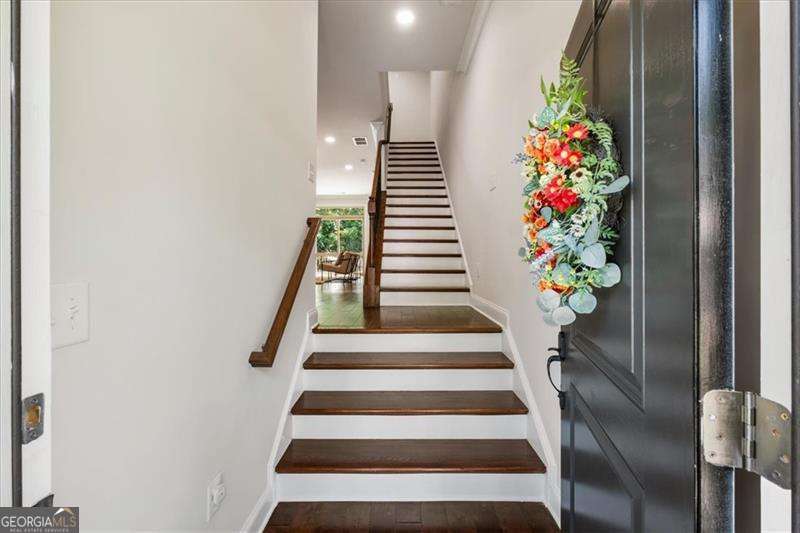 7990 Willoughby CT