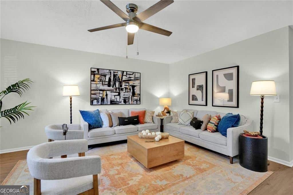 Photo of 604 Ivey Court #B, Woodstock, GA 30188 (MLS # 10822174)