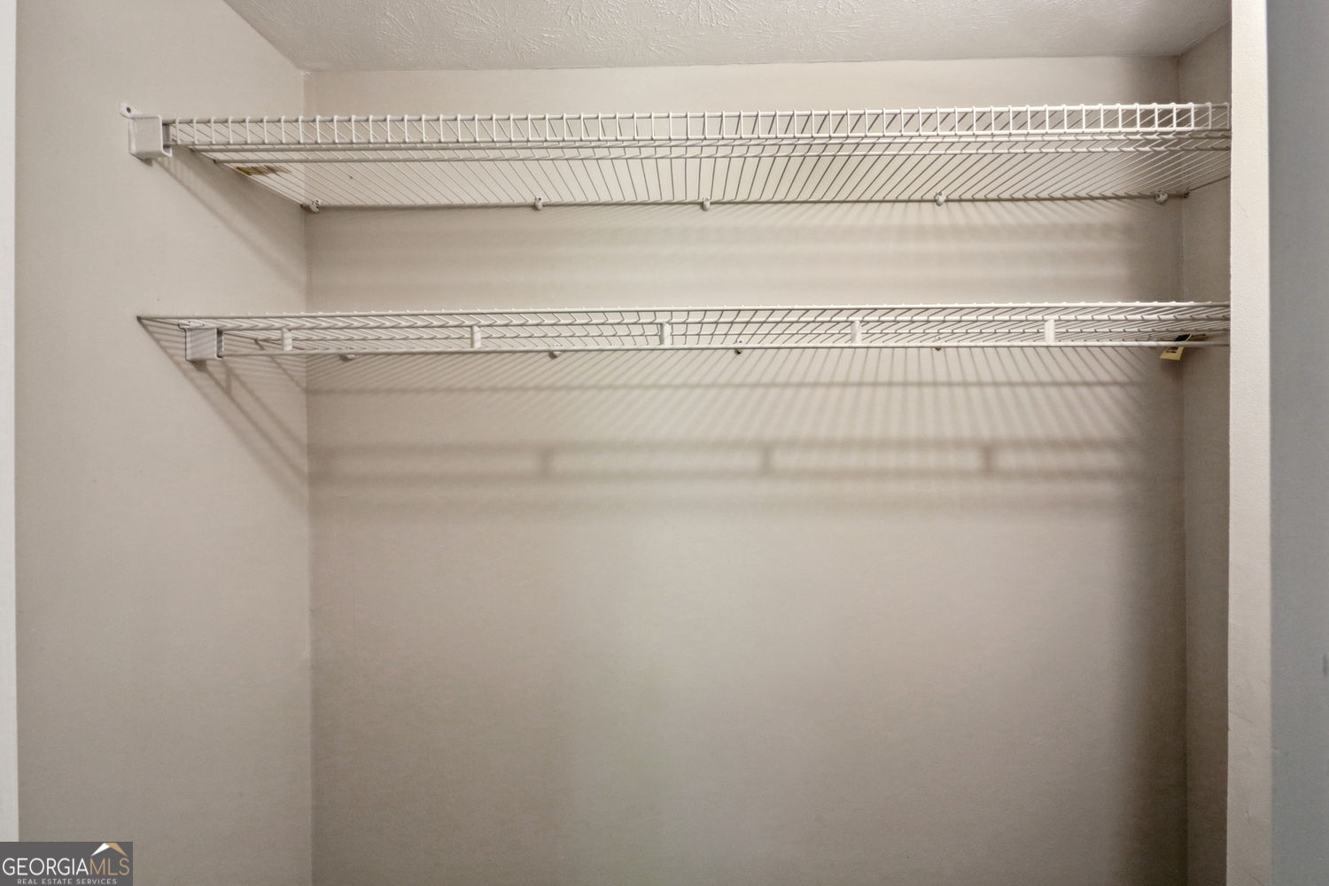 Atlanta, Georgia 30342, United States, 2 Bedrooms Bedrooms, ,2 BathroomsBathrooms,Residential,Pending,122309