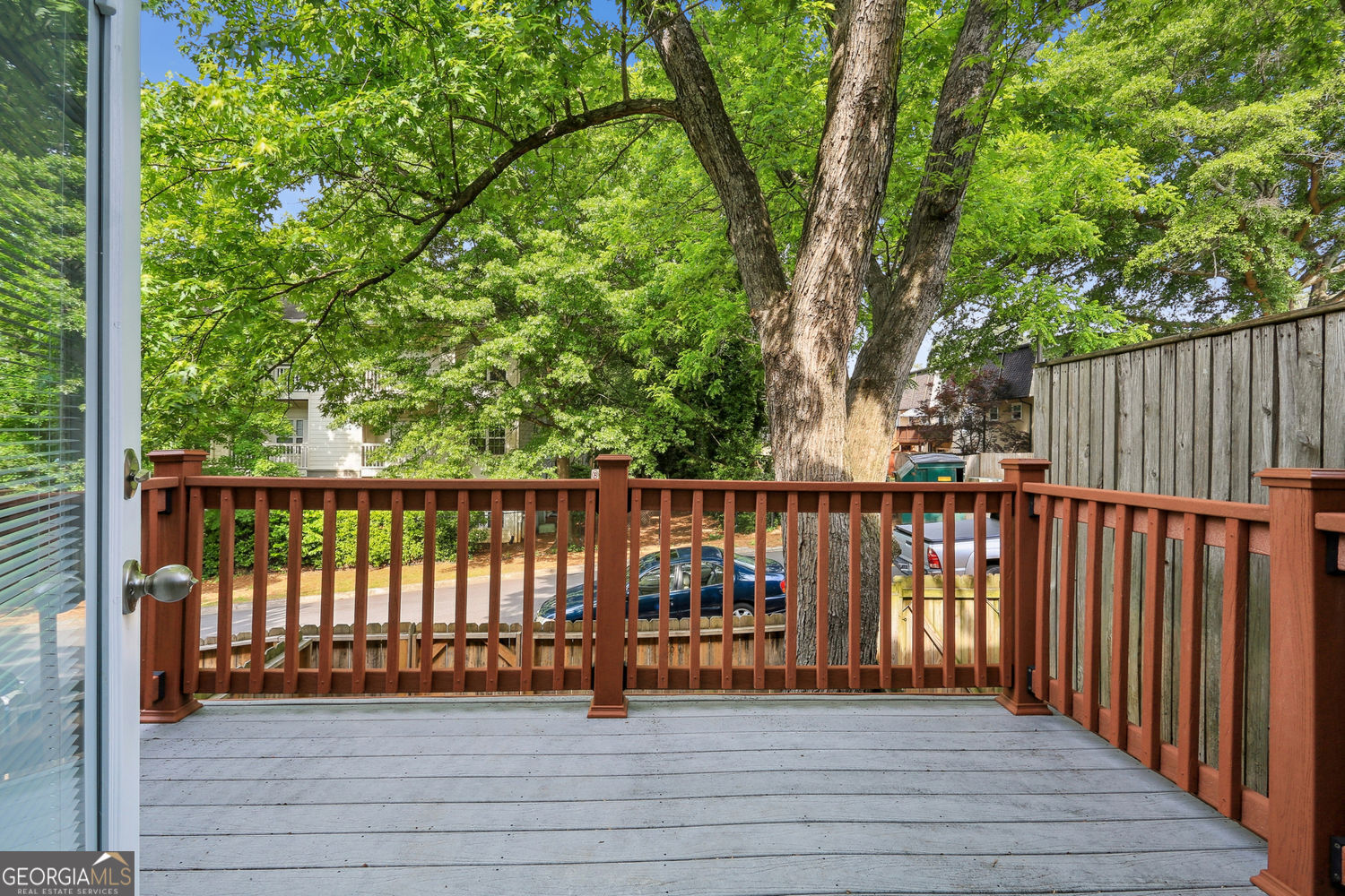 Atlanta, Georgia 30342, United States, 2 Bedrooms Bedrooms, ,2 BathroomsBathrooms,Residential,Pending,122309