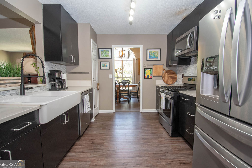 11 Line Creek CIR