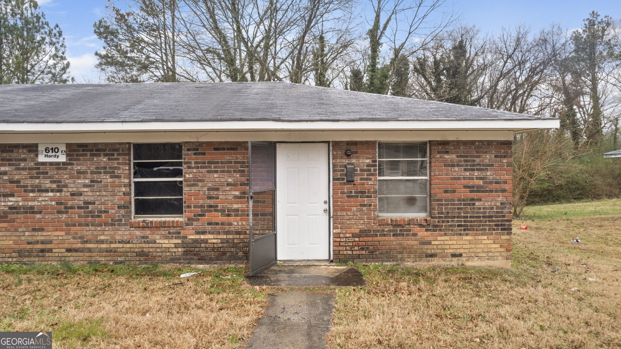 610 Hardy AVE