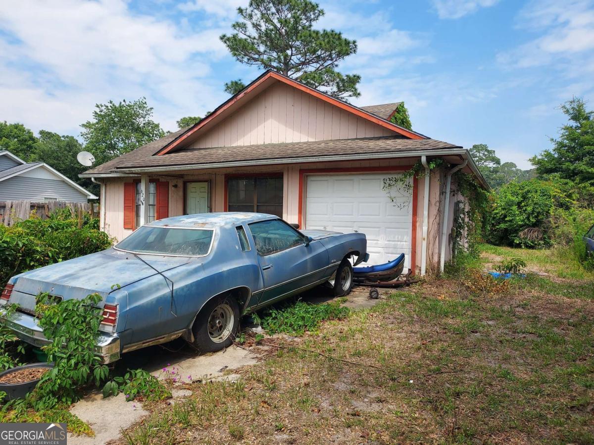 Listing image 1