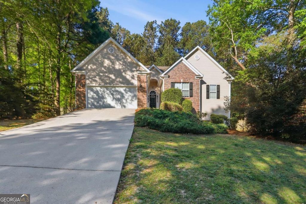 Photo of 1511 Mariray Court, Lawrenceville, GA 30045 (MLS # 10736480)