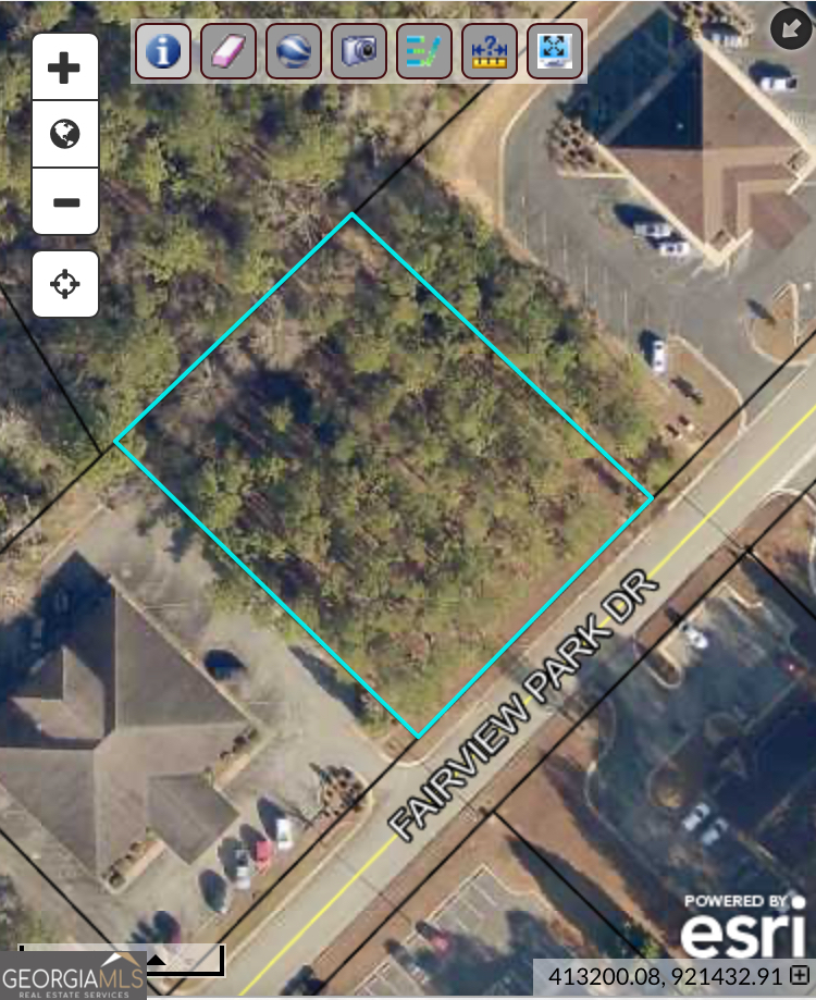 LOCATION! LOCATION! LOCATION! Take this opportunity to get one of the last available lots left near the hospital. Lot is zoned commercial and for medical use.