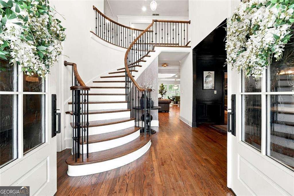 Photo of 1373 N Druid Hills Road NE, Atlanta, GA 30319 (MLS # 10870610)