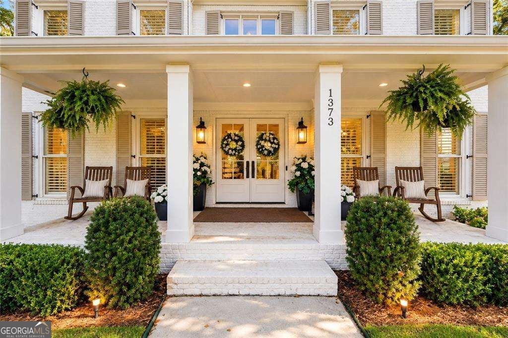 Photo of 1373 N Druid Hills Road NE, Atlanta, GA 30319 (MLS # 10870610)
