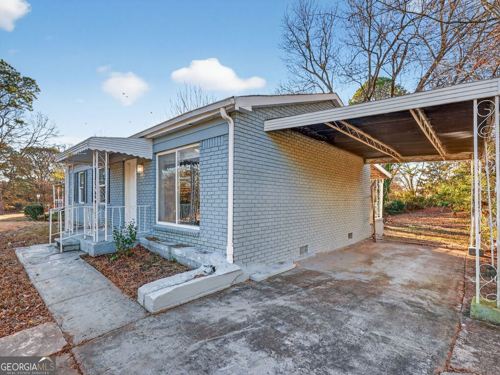 Photo of 1015 Kipling Street SE, Atlanta, GA 30315 (MLS # 10672195)