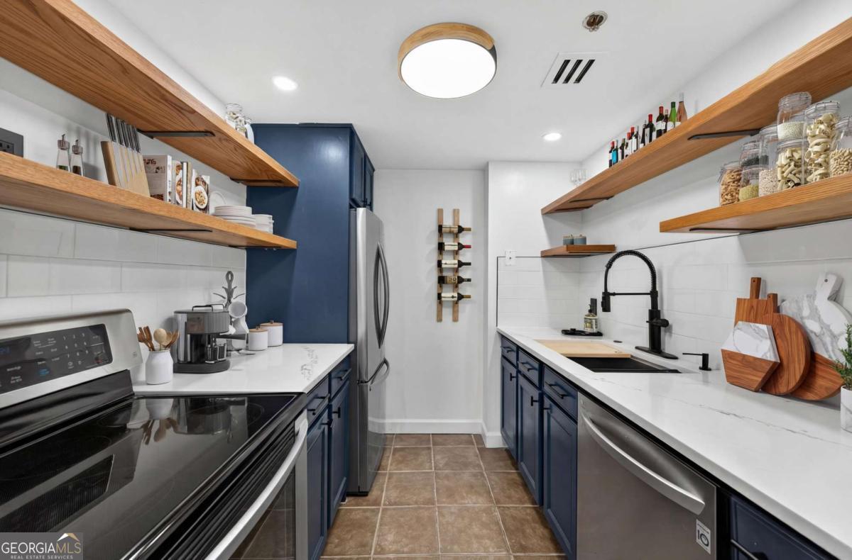 1280 W Peachtree ST NW 1407