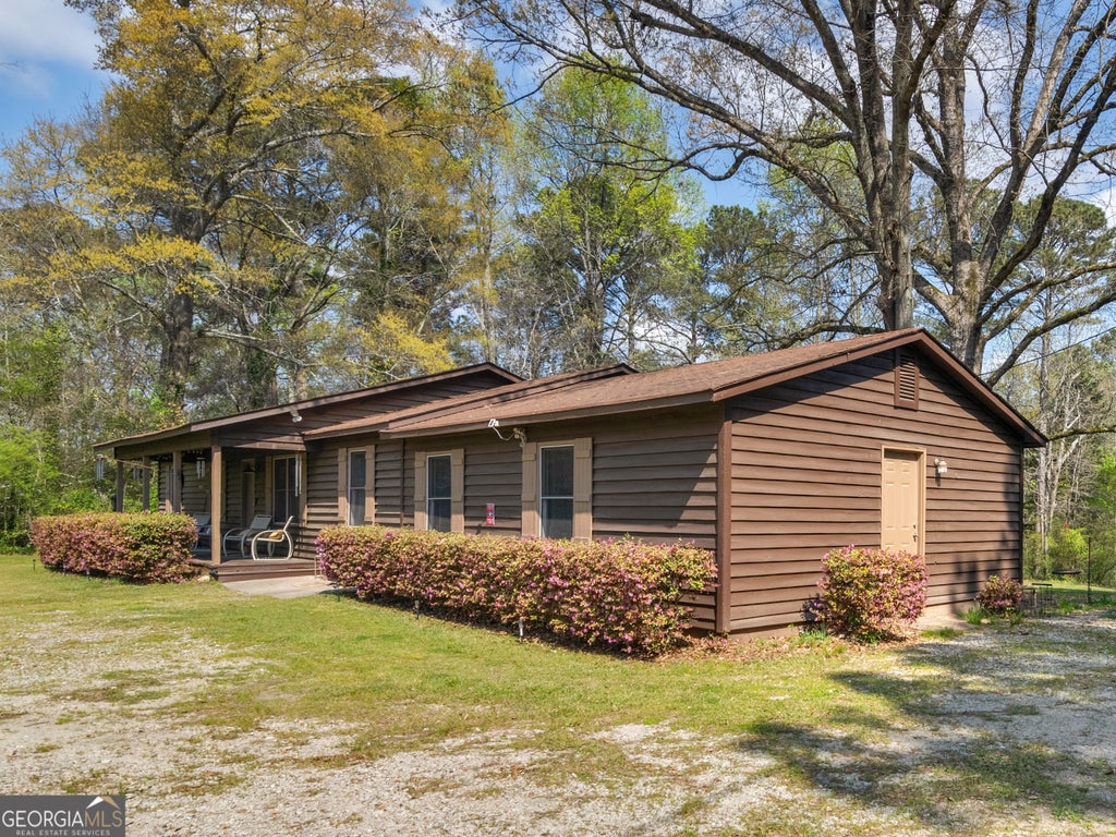 Photo of 2037 Hampton Locust Grove Road, Locust Grove, GA 30248 (MLS # 10856167)
